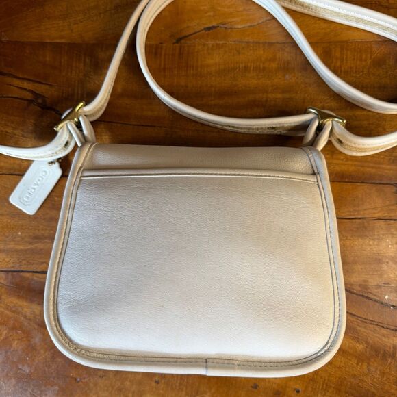 Vintage 1997 Coach Small Legacy Flap Bone Leather Crossbody - Picture 10 of 11